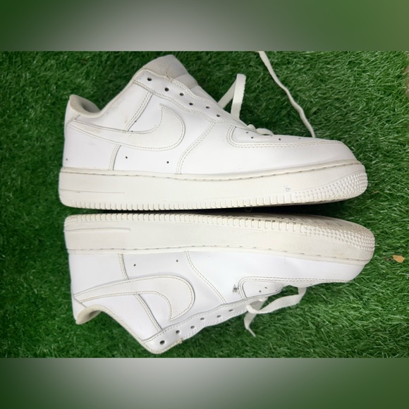 Nike Air Force 1‎ '07
Men's Shoes Size 11 - Picture 1 of 7